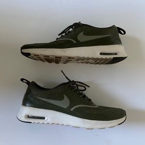 Nike Air Max Thea || SOLD